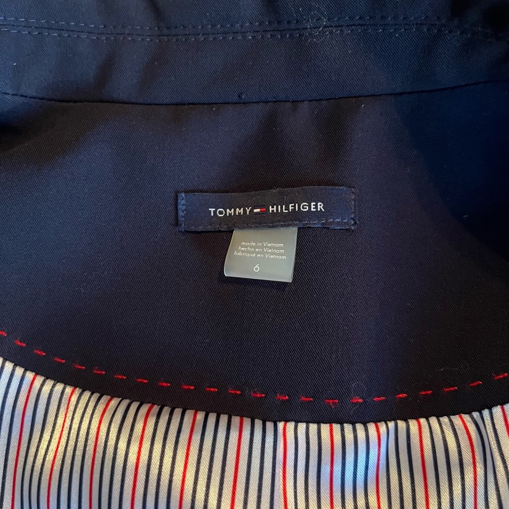 Tommy Hilfiger Women's Navy Blue Blazer Size 6 - Picture 11 of 13
